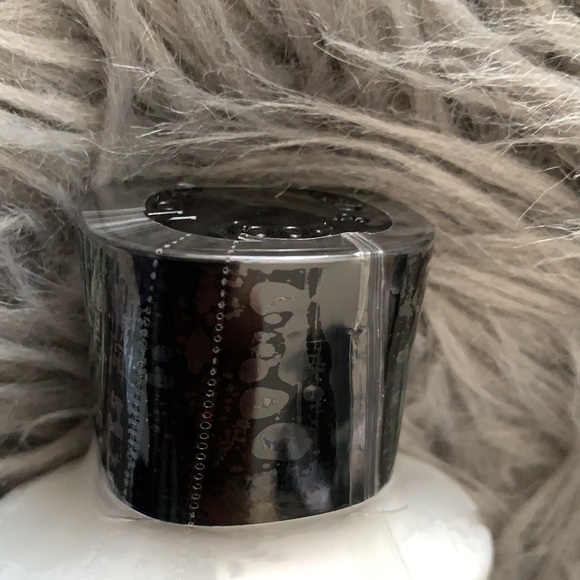 Freshwater
Body Lotion
8 fl oz - Picture 4 of 4